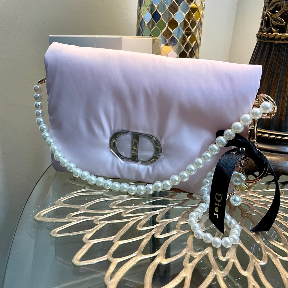 Dior - Picture 3 of 17